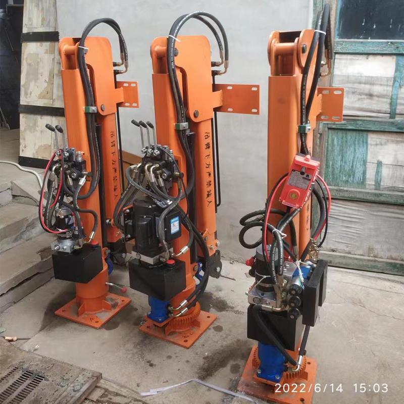 威县重汽蓝牌随车吊 3.2吨 国六动力强 液压驱动 农用自卸起重机